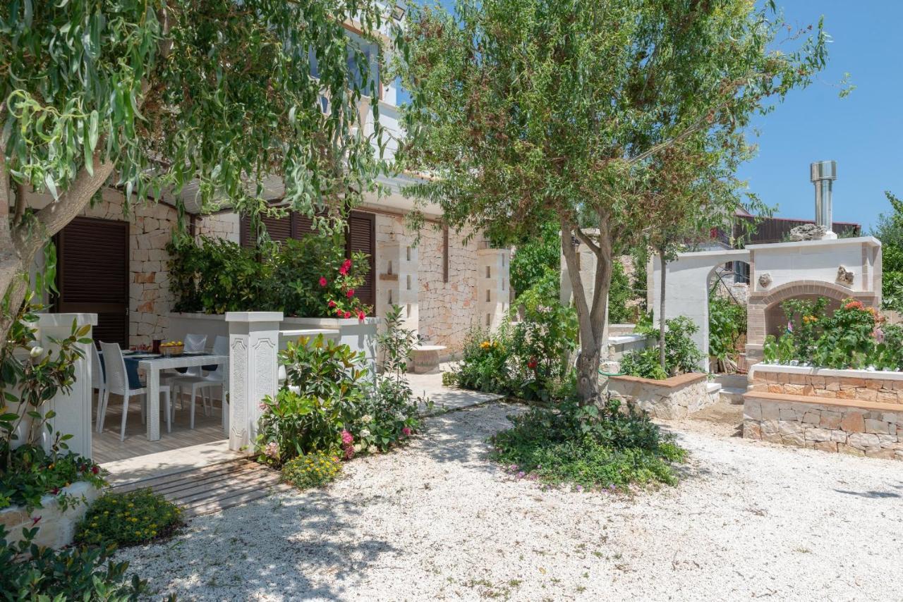 Appartamento Ortensia In Villa Mariella ออสตูนี ภายนอก รูปภาพ